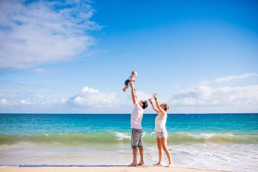 Maui-family-photographer-on-the-beach_0011.jpg
